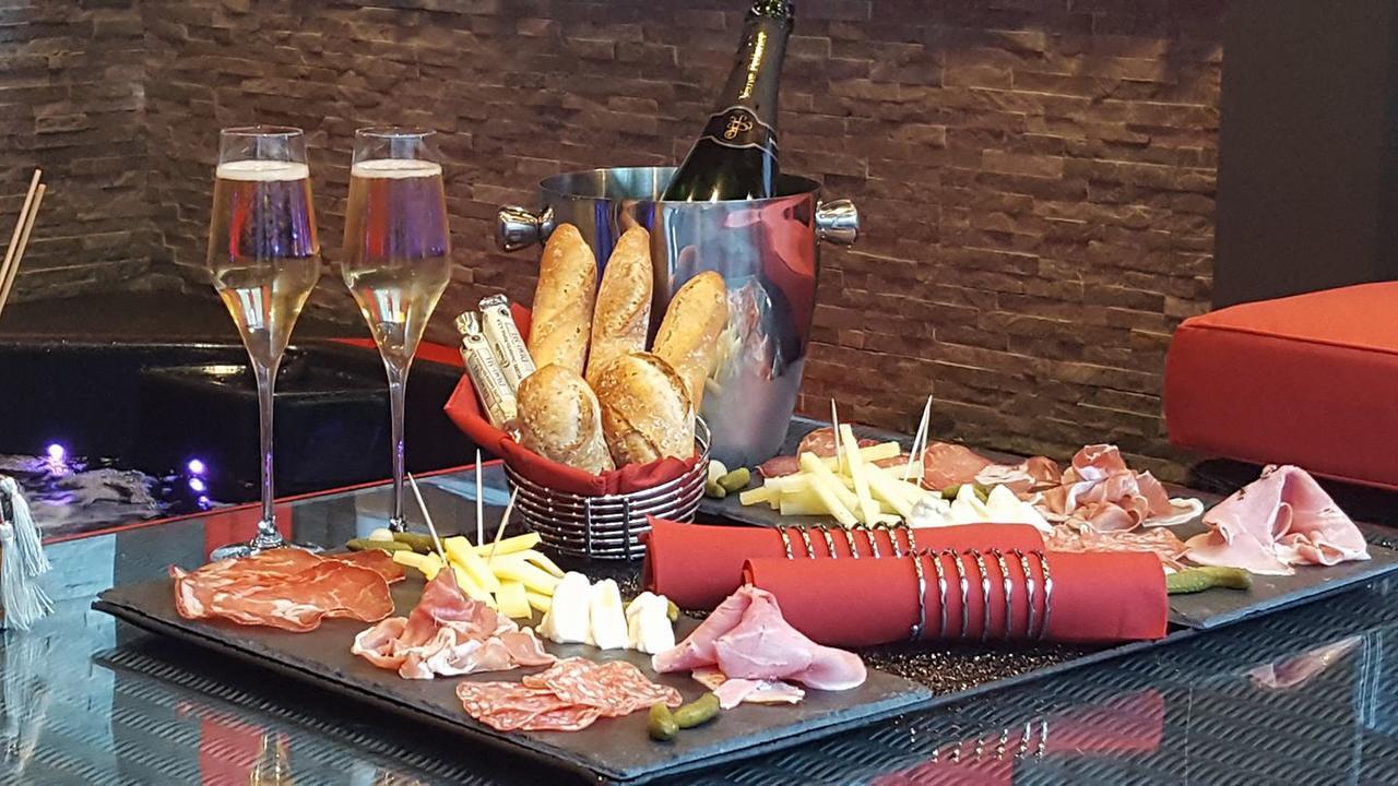 Châteauneuf-le-Rouge L'Eveil Des Sens酒店 外观 照片